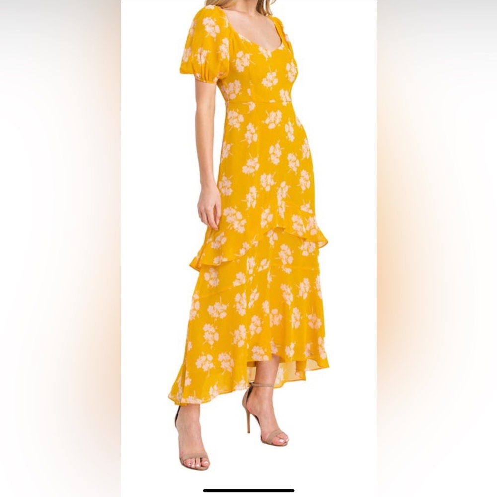 Beautiful floral puff sleeve ruffle maxi dress